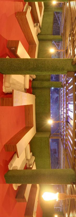 Hotel Rain Sky Inn Лонавала Екстериор снимка